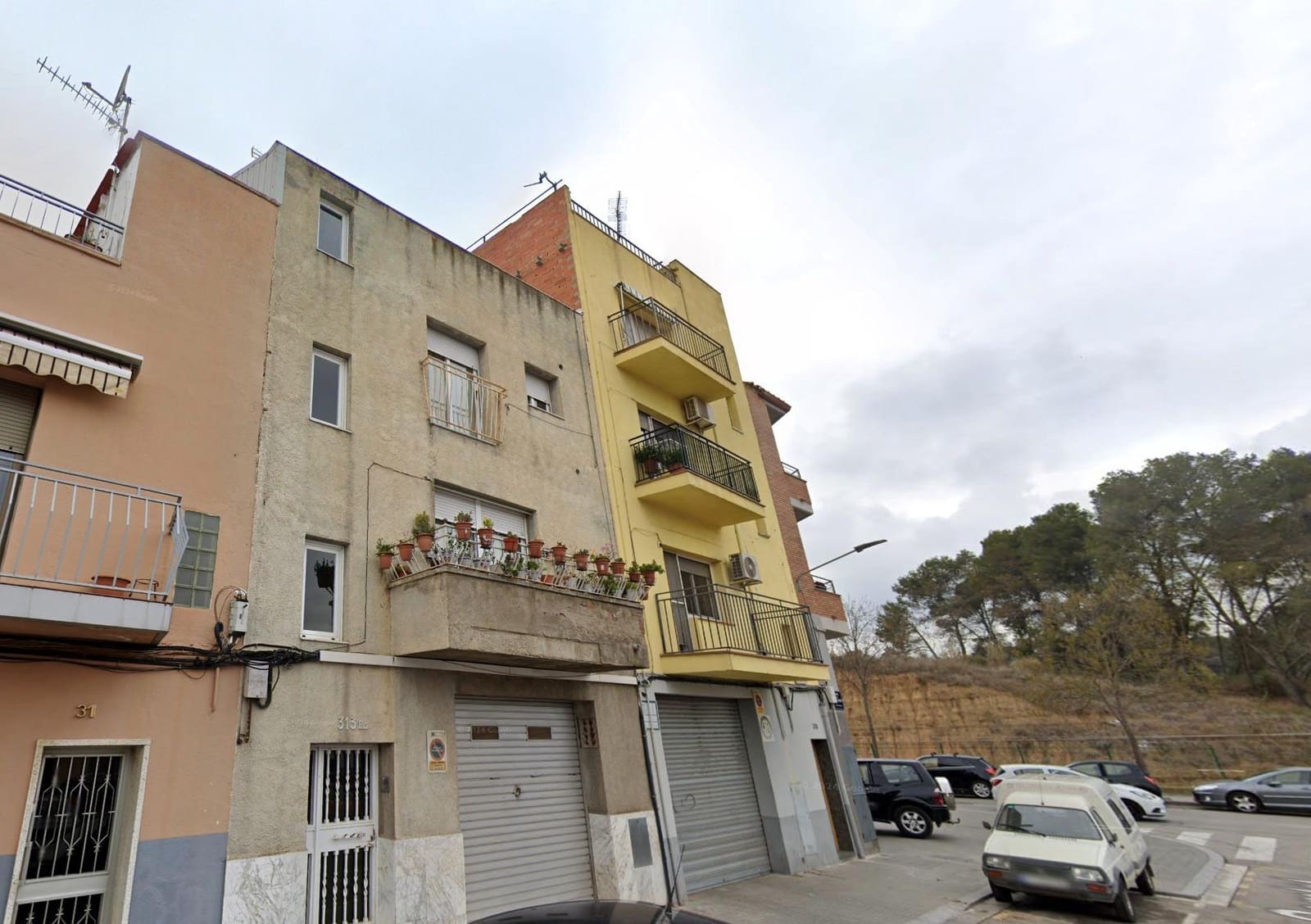4 bedroom Flat for sale in Terrassa - € 189,000 (Ref: 9908468)