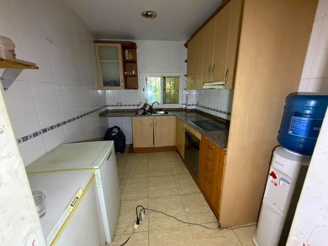 3 soverom Villa til salgs i Tortosa med svømmebasseng - € 106 000 (Ref: 9908470)