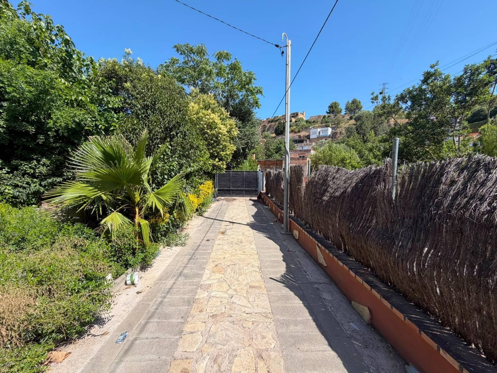 3 bedroom Villa for sale in Tortosa with pool - € 106,000 (Ref: 9908470)