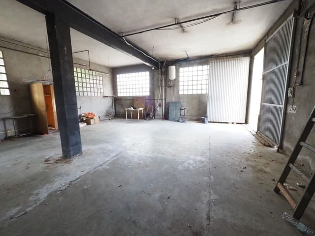 4 bedroom Finca/Country House for sale in La Pobla de Claramunt with garage - € 360,000 (Ref: 9908471)