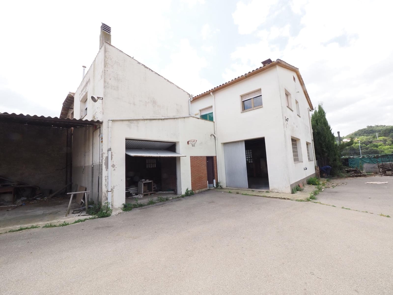 4 bedroom Finca/Country House for sale in La Pobla de Claramunt with garage - € 360,000 (Ref: 9908471)