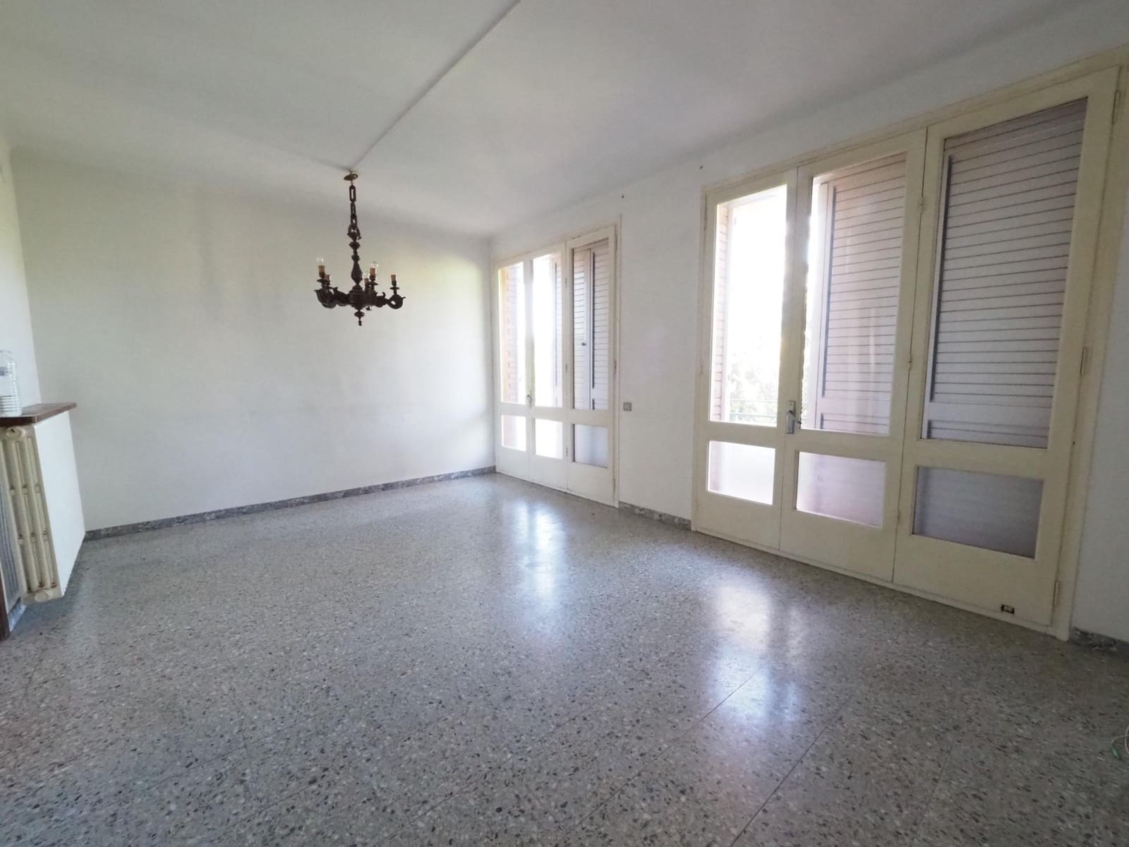 4 bedroom Finca/Country House for sale in La Pobla de Claramunt with garage - € 360,000 (Ref: 9908471)