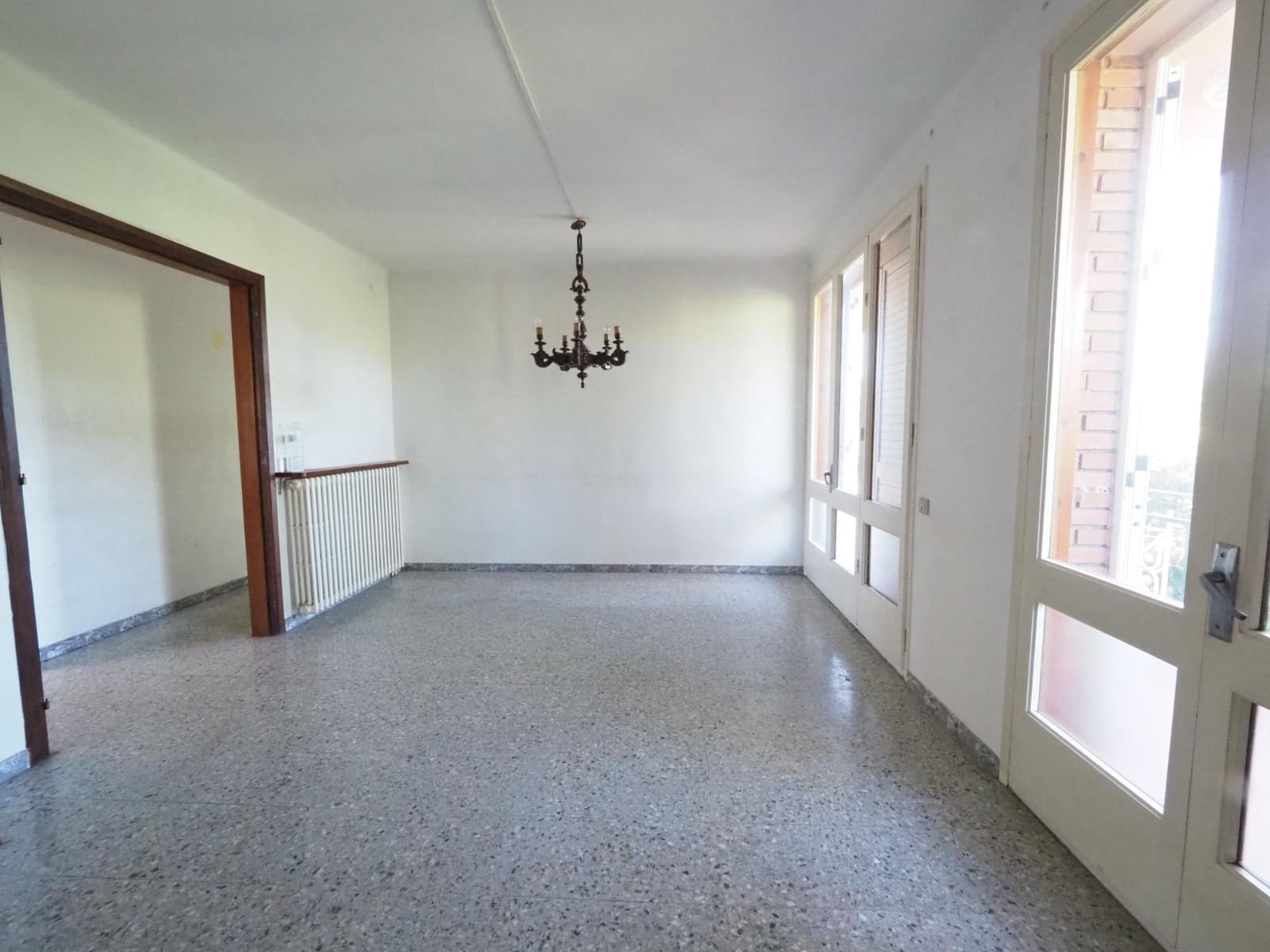 4 bedroom Finca/Country House for sale in La Pobla de Claramunt with garage - € 360,000 (Ref: 9908471)