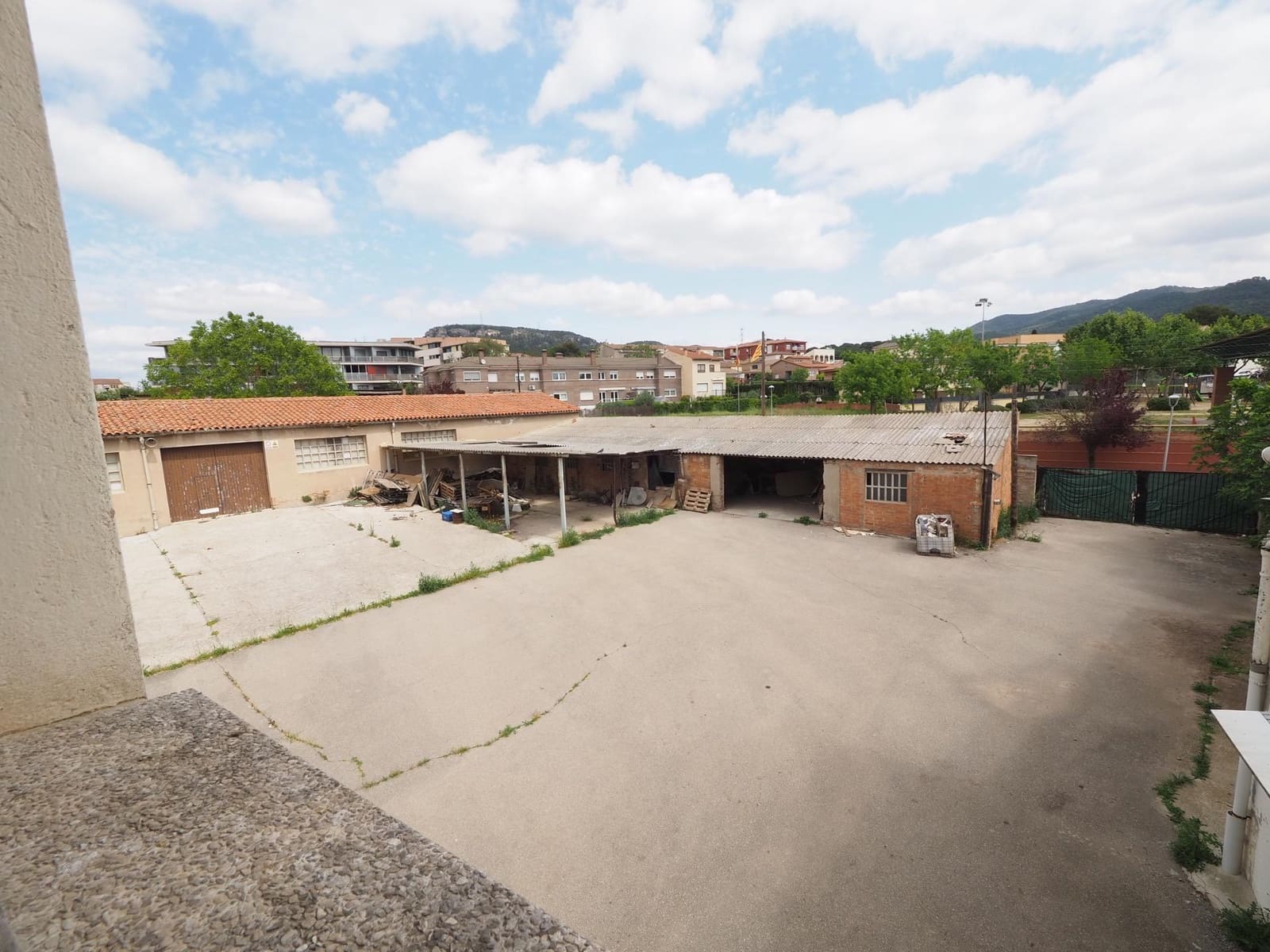 4 bedroom Finca/Country House for sale in La Pobla de Claramunt with garage - € 360,000 (Ref: 9908471)