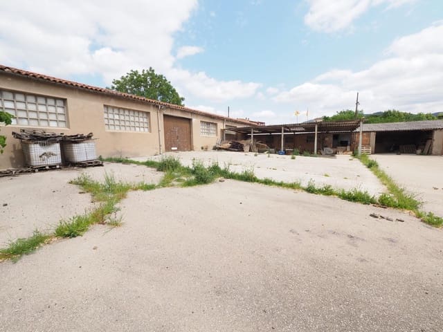 4 bedroom Finca/Country House for sale in La Pobla de Claramunt with garage - € 360,000 (Ref: 9908471)