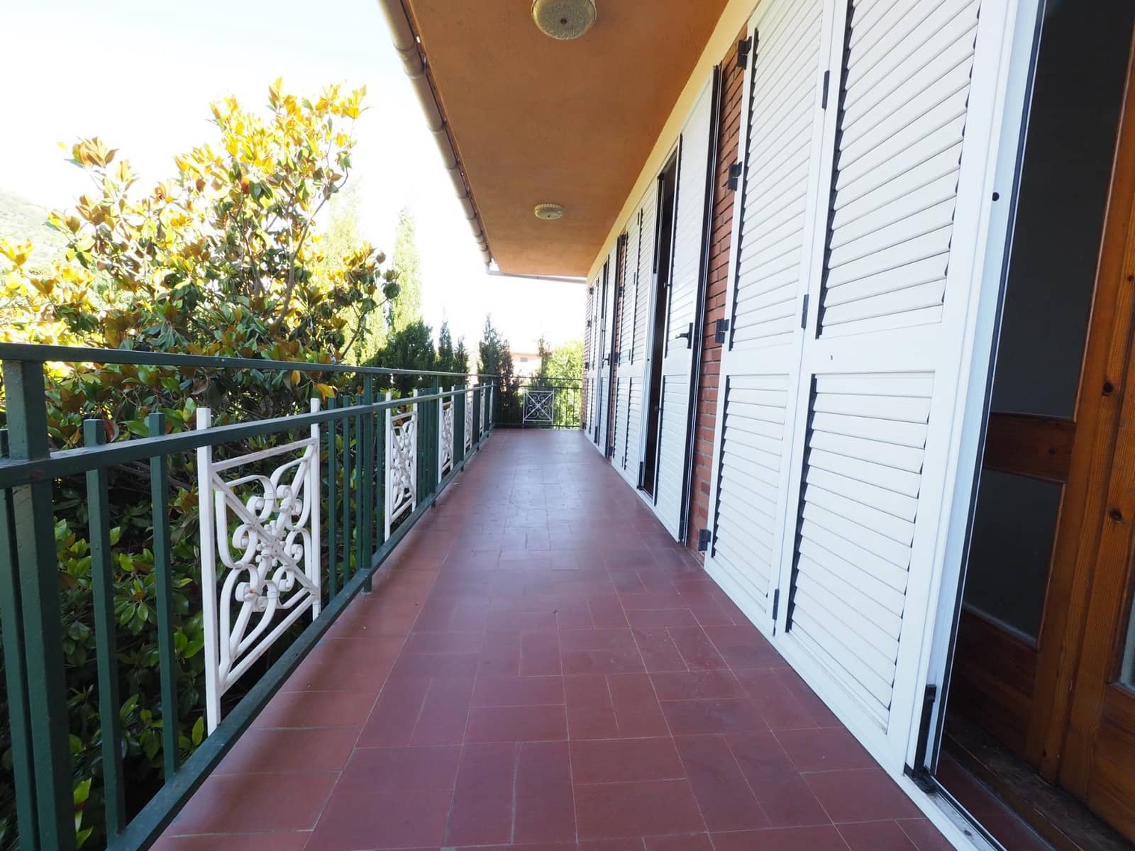4 bedroom Finca/Country House for sale in La Pobla de Claramunt with garage - € 360,000 (Ref: 9908471)