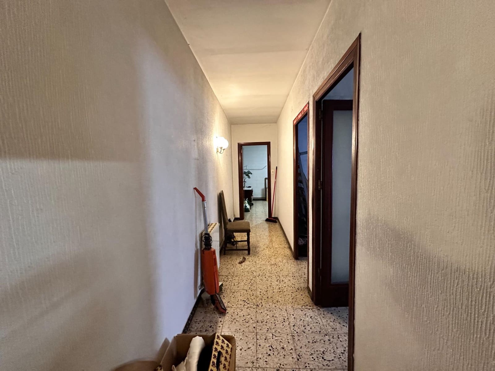 Casa de 5 habitaciones en Montcada i Reixac en venta - 230.000 € (Ref: 9908472)