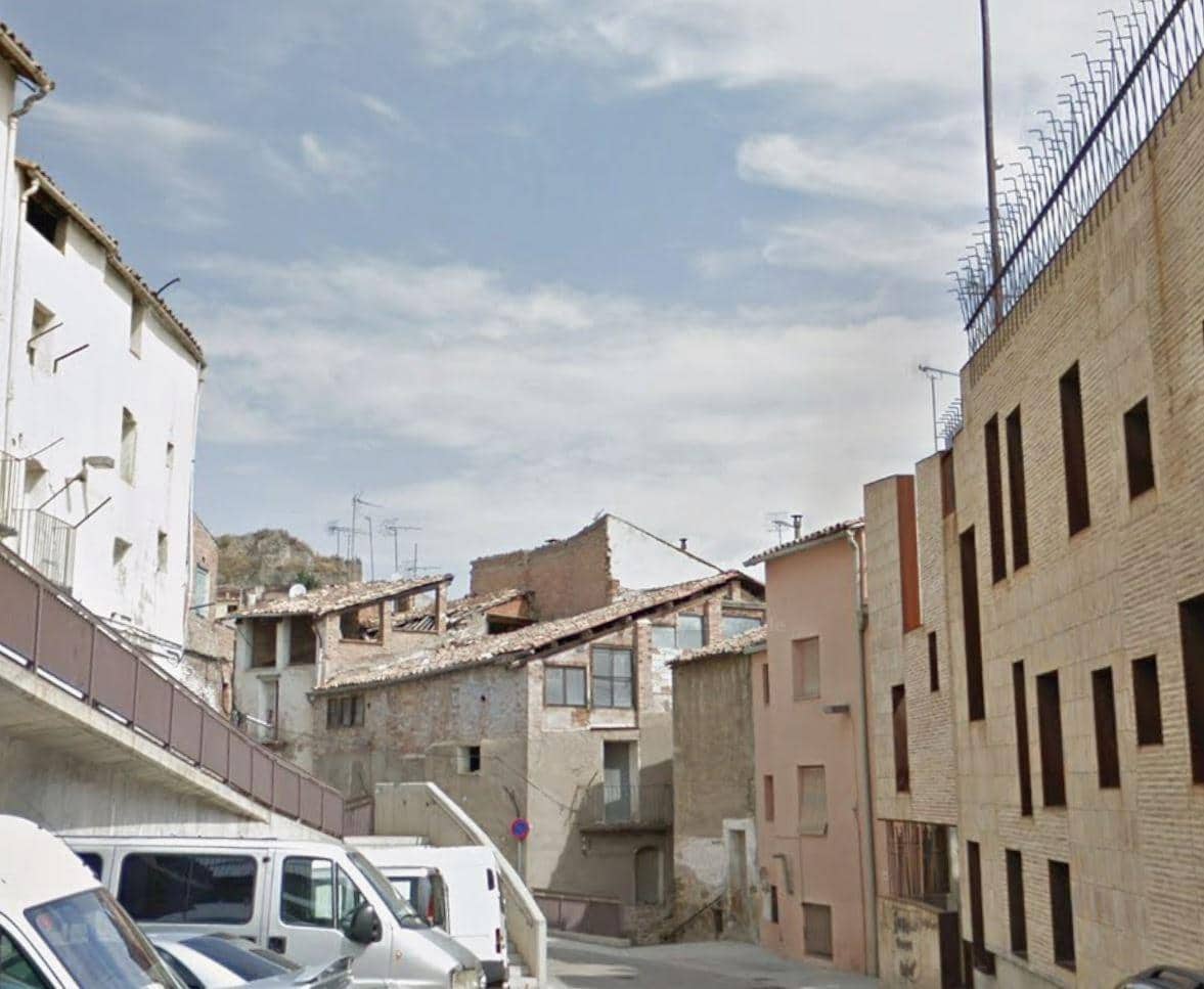 Casa de 4 habitaciones en Balaguer en venta - 55.000 € (Ref: 9908474)