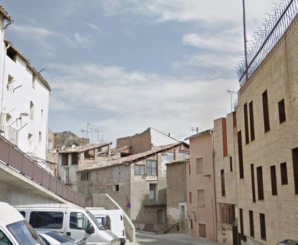 Casa de 4 habitaciones en Balaguer en venta - 55.000 € (Ref: 9908474)