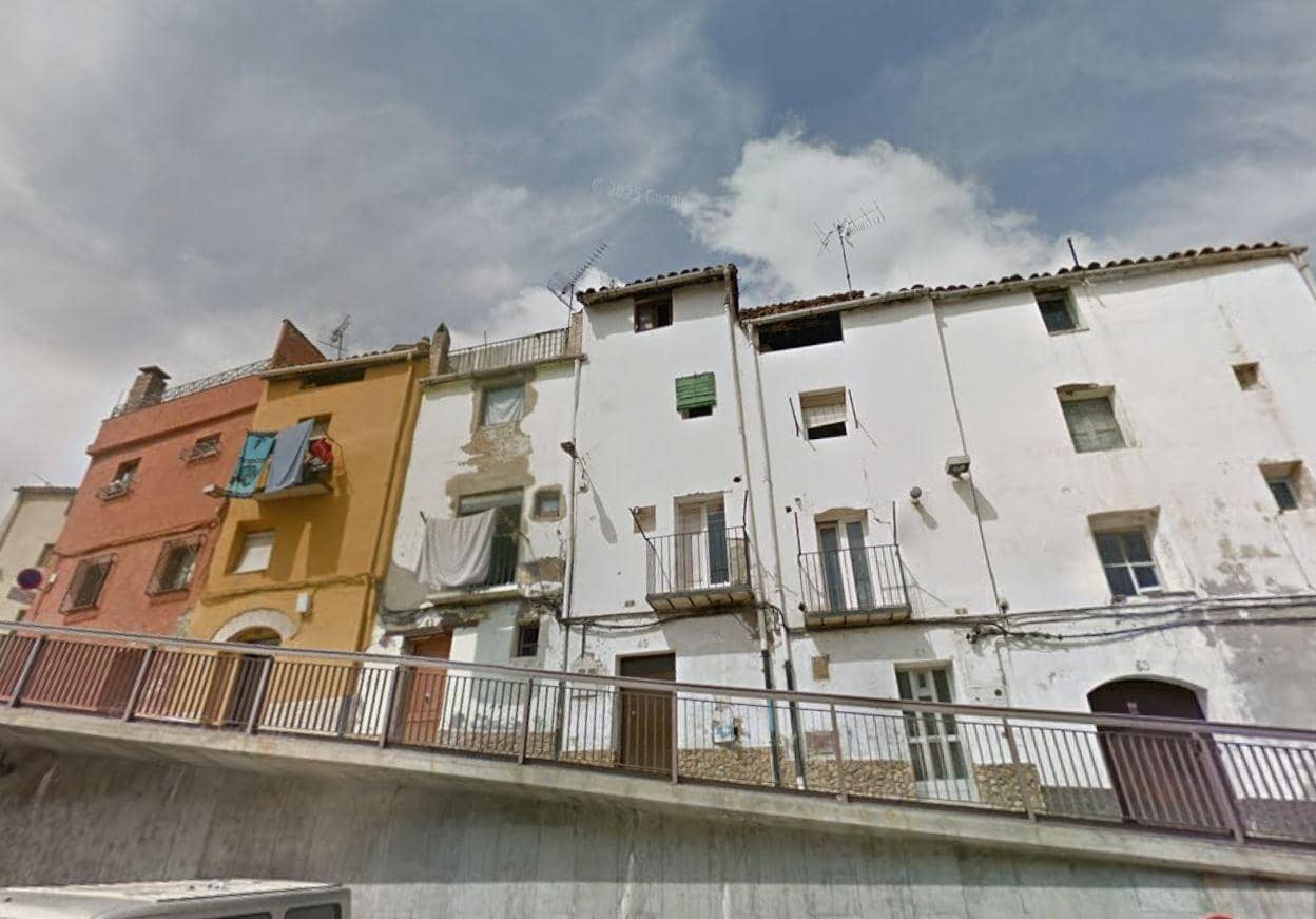 Casa de 4 habitaciones en Balaguer en venta - 55.000 € (Ref: 9908474)