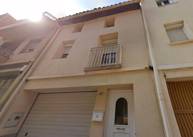 Casa de 5 habitaciones en Alcarràs en venta con garaje - 150.000 € (Ref: 9908475)
