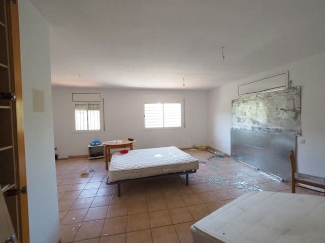 4 chambre Villa/Maison Mitoyenne à vendre à Canyelles avec garage - 280 000 € (Ref: 9908476)