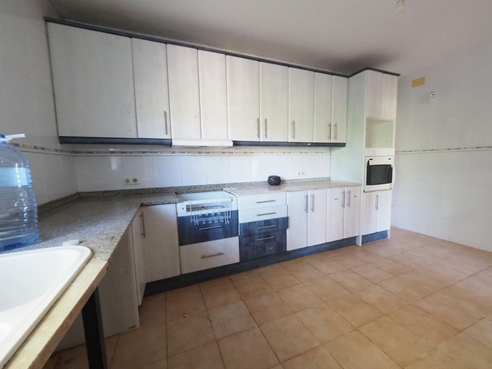 4 chambre Villa/Maison Mitoyenne à vendre à Canyelles avec garage - 280 000 € (Ref: 9908476)