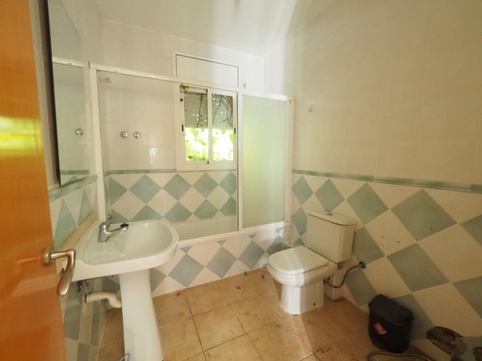 4 chambre Villa/Maison Mitoyenne à vendre à Canyelles avec garage - 280 000 € (Ref: 9908476)
