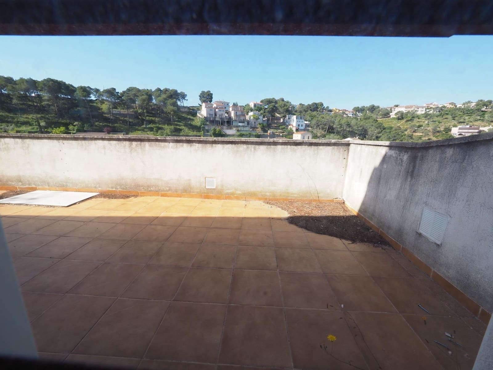 4 chambre Villa/Maison Mitoyenne à vendre à Canyelles avec garage - 280 000 € (Ref: 9908476)