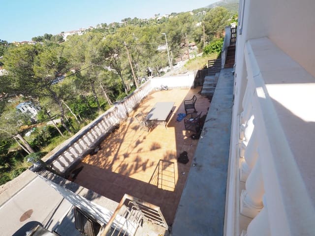 4 chambre Villa/Maison Mitoyenne à vendre à Canyelles avec garage - 280 000 € (Ref: 9908476)