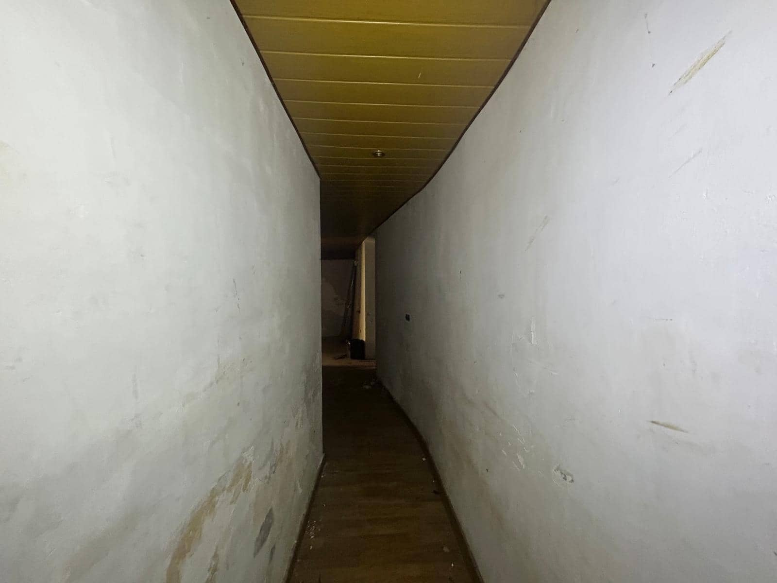 Piso de 3 habitaciones en Gironella en venta - 42.000 € (Ref: 9908477)