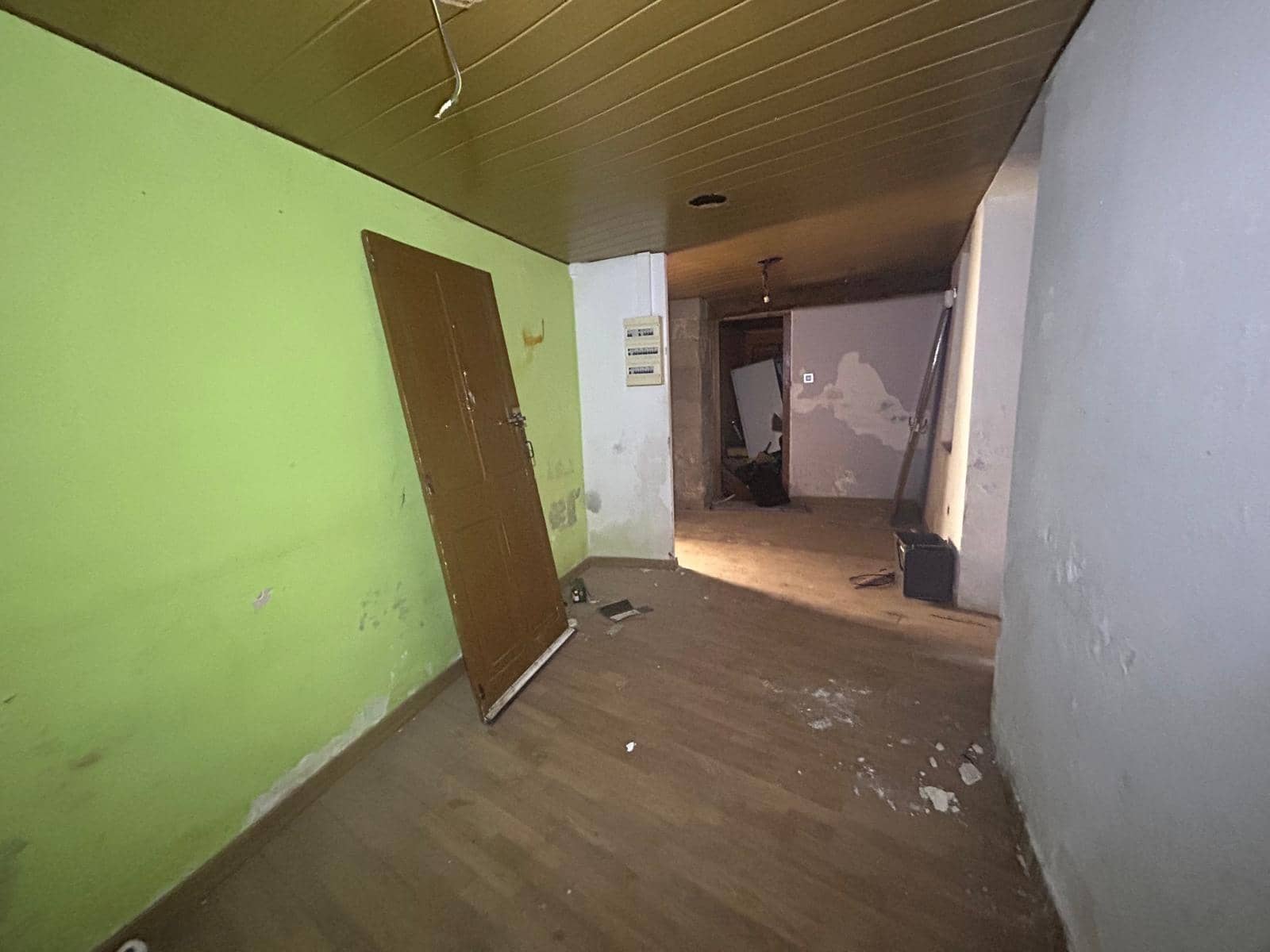 Piso de 3 habitaciones en Gironella en venta - 42.000 € (Ref: 9908477)
