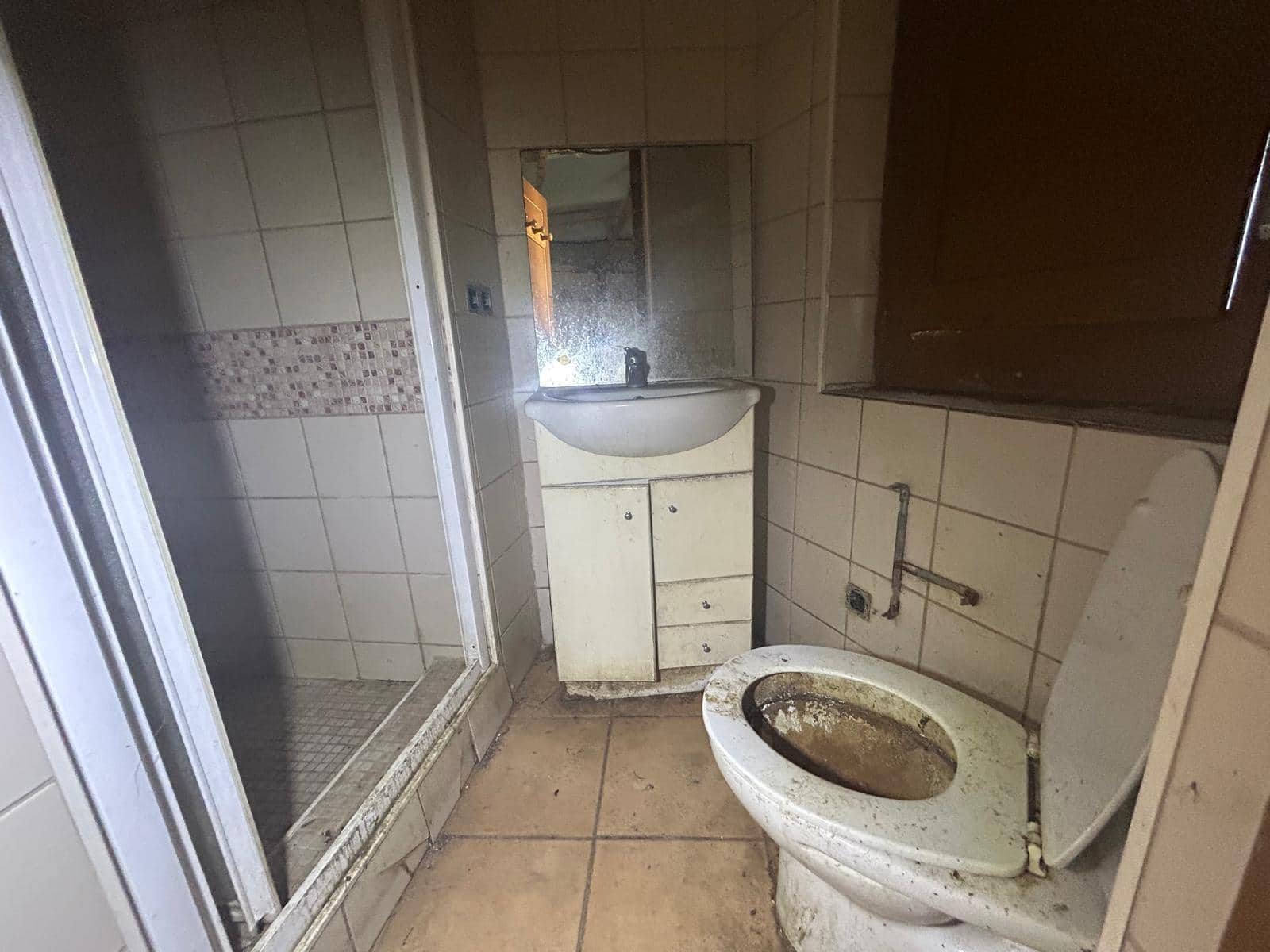 Piso de 3 habitaciones en Gironella en venta - 42.000 € (Ref: 9908477)