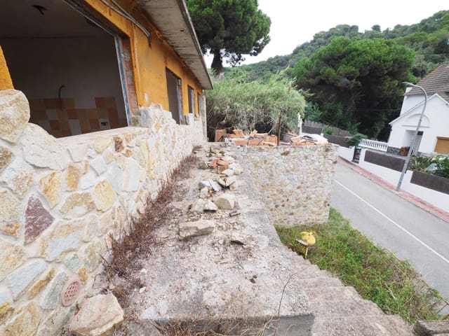 4 chambre Villa/Maison à vendre à Arenys de Munt - 150 000 € (Ref: 9908481)