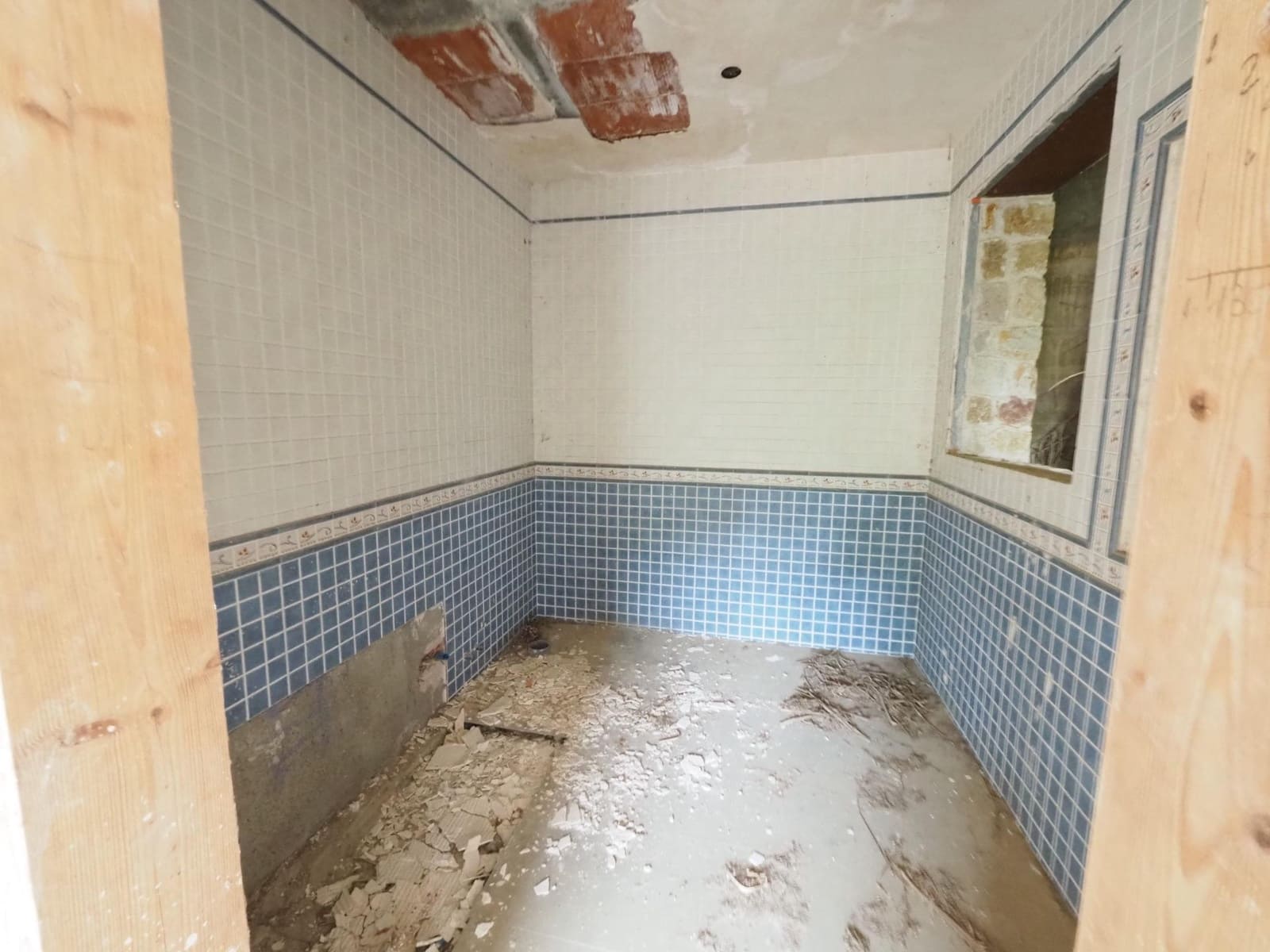 4 chambre Villa/Maison à vendre à Arenys de Munt - 150 000 € (Ref: 9908481)