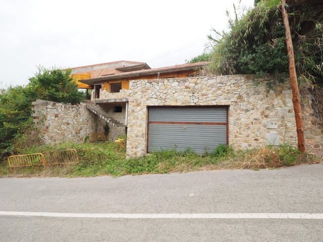 4 chambre Villa/Maison à vendre à Arenys de Munt - 150 000 € (Ref: 9908481)