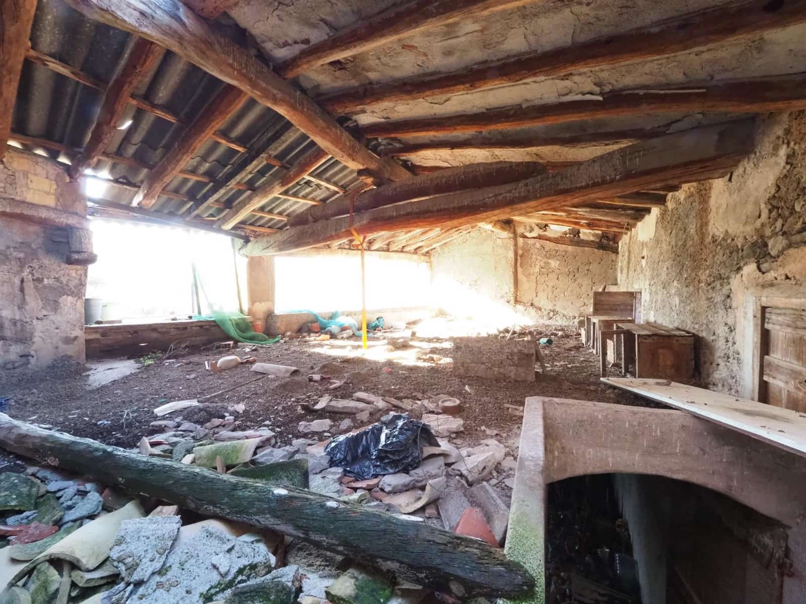 Casa de 4 habitaciones en Sant Quintí de Mediona en venta - 80.575 € (Ref: 9908482)