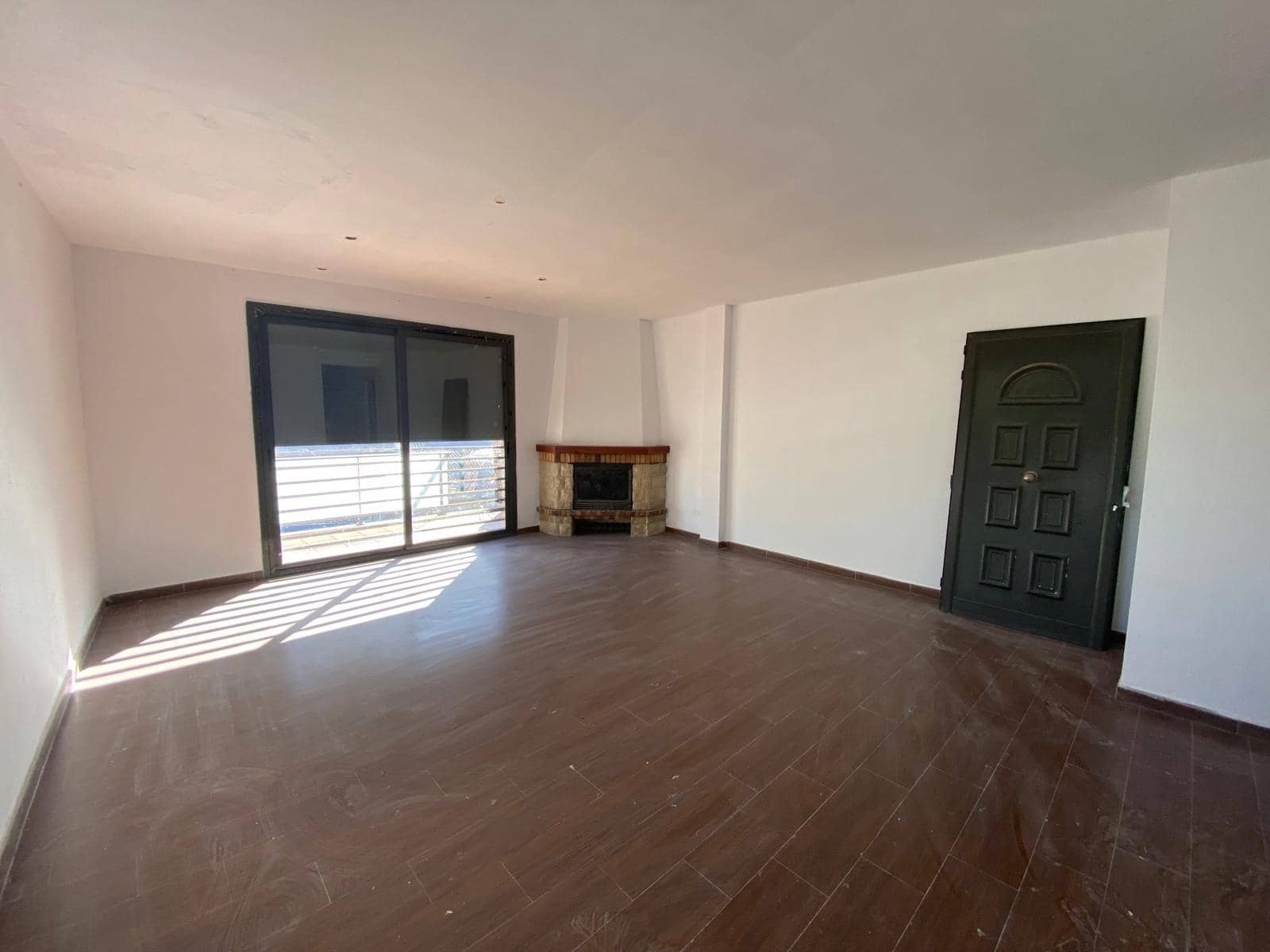 4 chambre Villa/Maison Semi-Mitoyenne à vendre à Vilanova i la Geltru avec piscine garage - 350 000 € (Ref: 9908483)