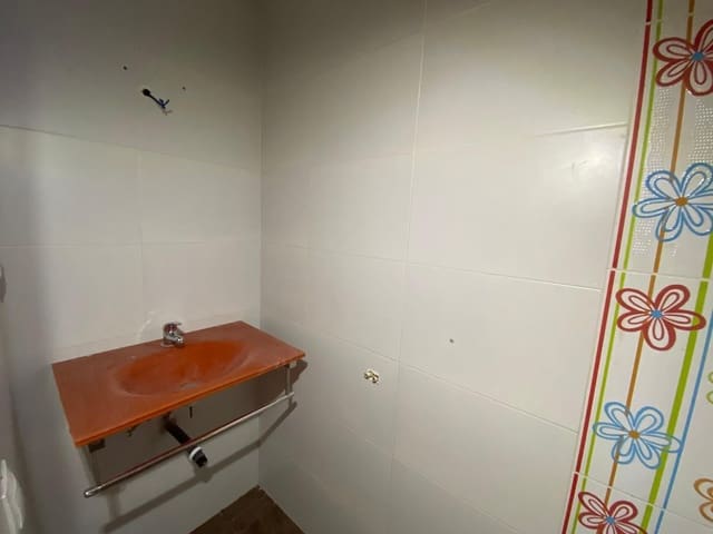 4 chambre Villa/Maison Semi-Mitoyenne à vendre à Vilanova i la Geltrú avec piscine garage - 350 000 € (Ref: 9908483)