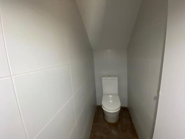 4 chambre Villa/Maison Semi-Mitoyenne à vendre à Vilanova i la Geltrú avec piscine garage - 350 000 € (Ref: 9908483)