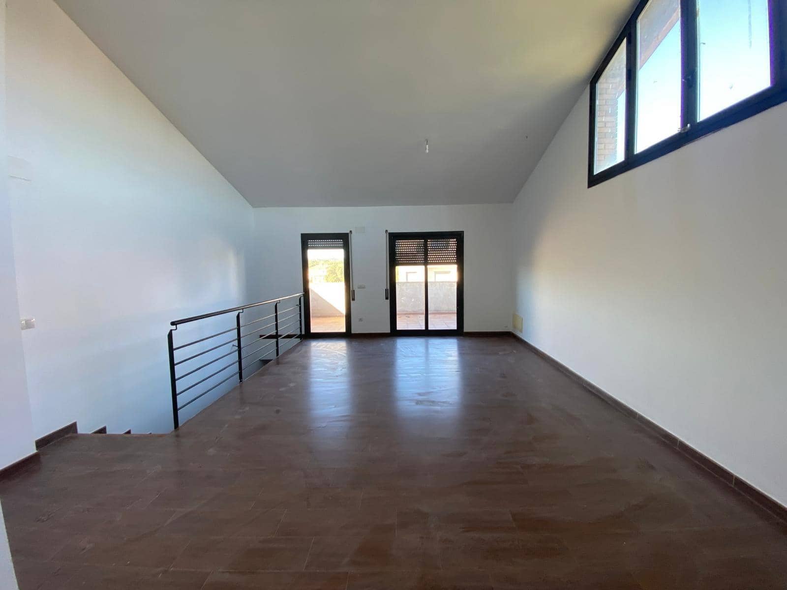 4 chambre Villa/Maison Semi-Mitoyenne à vendre à Vilanova i la Geltru avec piscine garage - 350 000 € (Ref: 9908483)