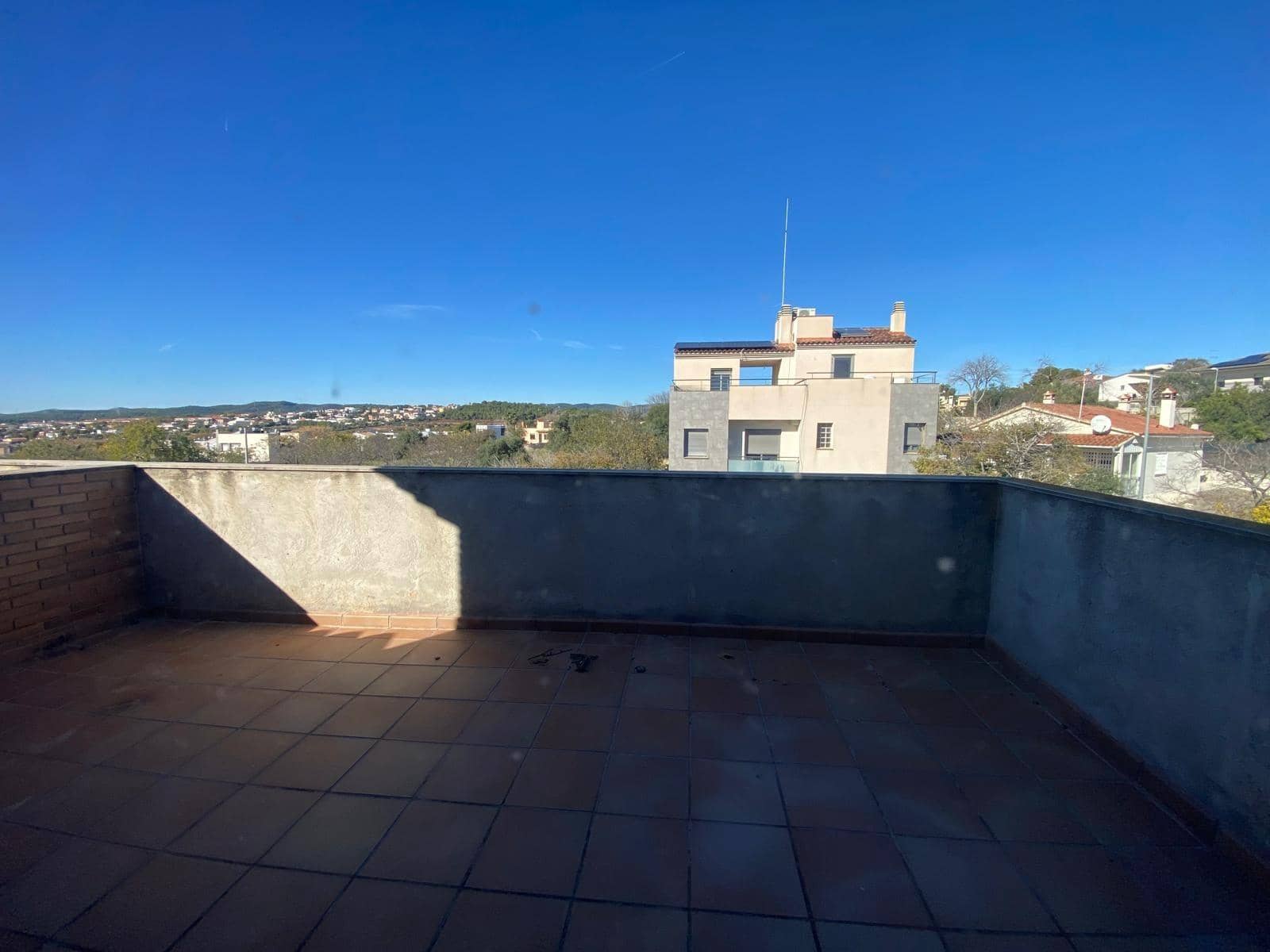 4 chambre Villa/Maison Semi-Mitoyenne à vendre à Vilanova i la Geltru avec piscine garage - 350 000 € (Ref: 9908483)