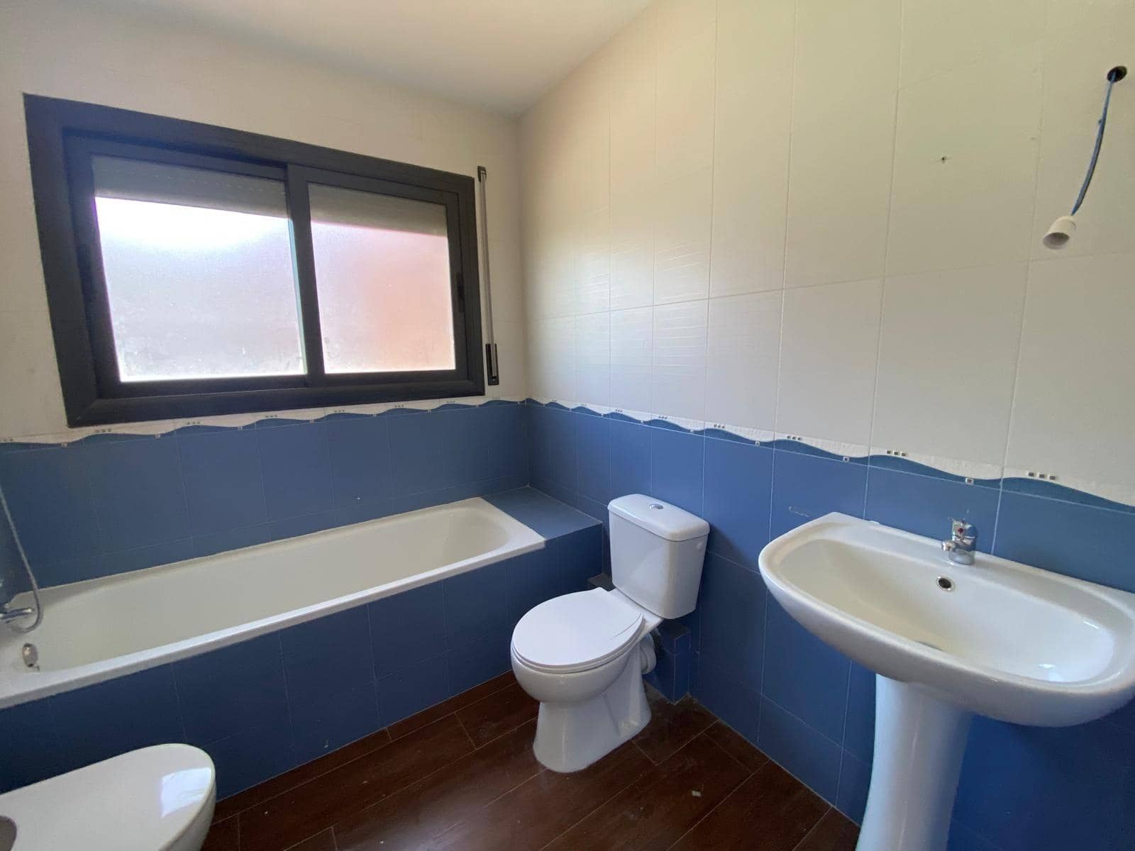 4 chambre Villa/Maison Semi-Mitoyenne à vendre à Vilanova i la Geltru avec piscine garage - 350 000 € (Ref: 9908483)