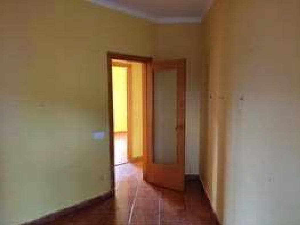Piso de 2 habitaciones en Terrassa en venta - 91.700 € (Ref: 9908486)