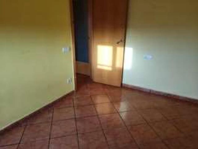 2 soveværelse Lejlighed til salg i Terrassa - € 91.700 (Ref: 9908486)
