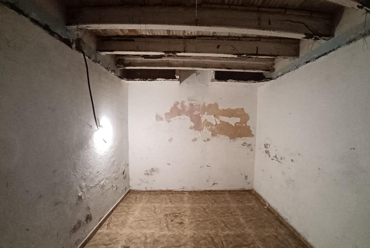 3 soverom Leilighet til salgs i Terrassa - € 130 000 (Ref: 9908490)