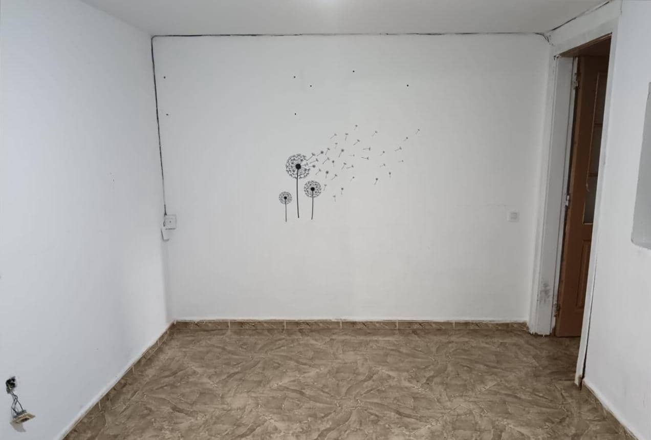 3 soverom Leilighet til salgs i Terrassa - € 130 000 (Ref: 9908490)