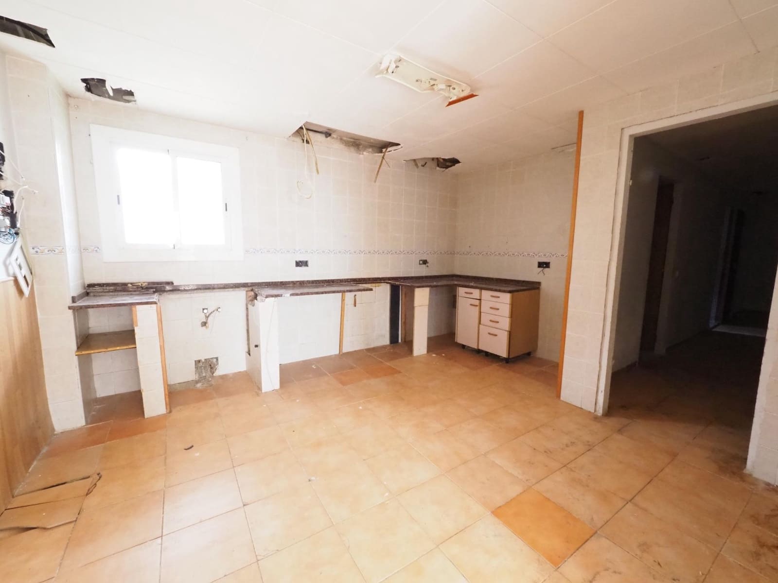 7 makuuhuone Huvila myytävänä paikassa Roda de Bara - 249 000 € (Ref: 9908491)