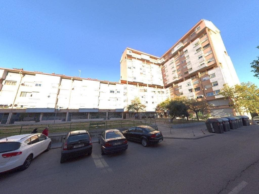 3 sovrum Lägenhet till salu i Sabadell - 139 000 € (Ref: 9908492)