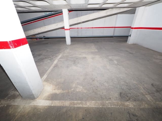 Garage till salu i Terrassa - 9 264 € (Ref: 9908497)