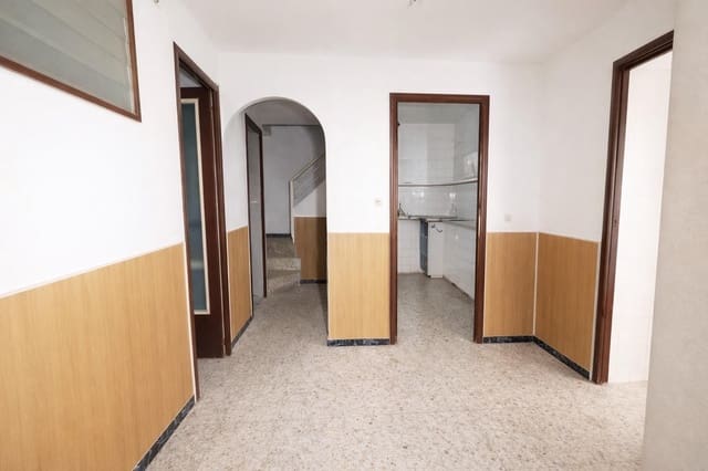 5 makuuhuone Omakotitalo myytävänä paikassa Ulldecona - 135 000 € (Ref: 9908498)