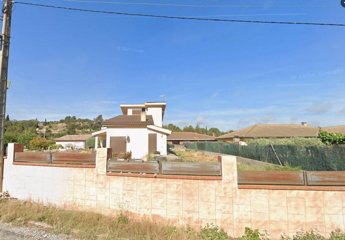 Casa de 4 habitaciones en Castellbell i el Vilar en venta con garaje - 202.500 € (Ref: 9908499)