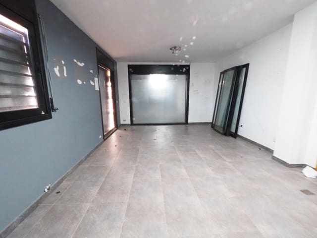 5 sypialnia Dom szeregowy na sprzedaż w Montmeló z garażem - 460 000 € (Ref: 9908502)