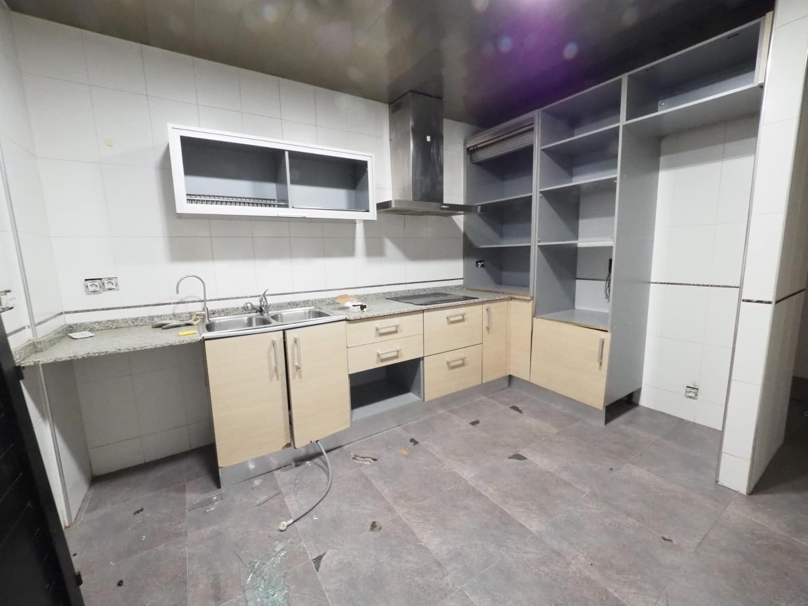 5 chambre Villa/Maison Mitoyenne à vendre à Montmelo avec garage - 460 000 € (Ref: 9908502)