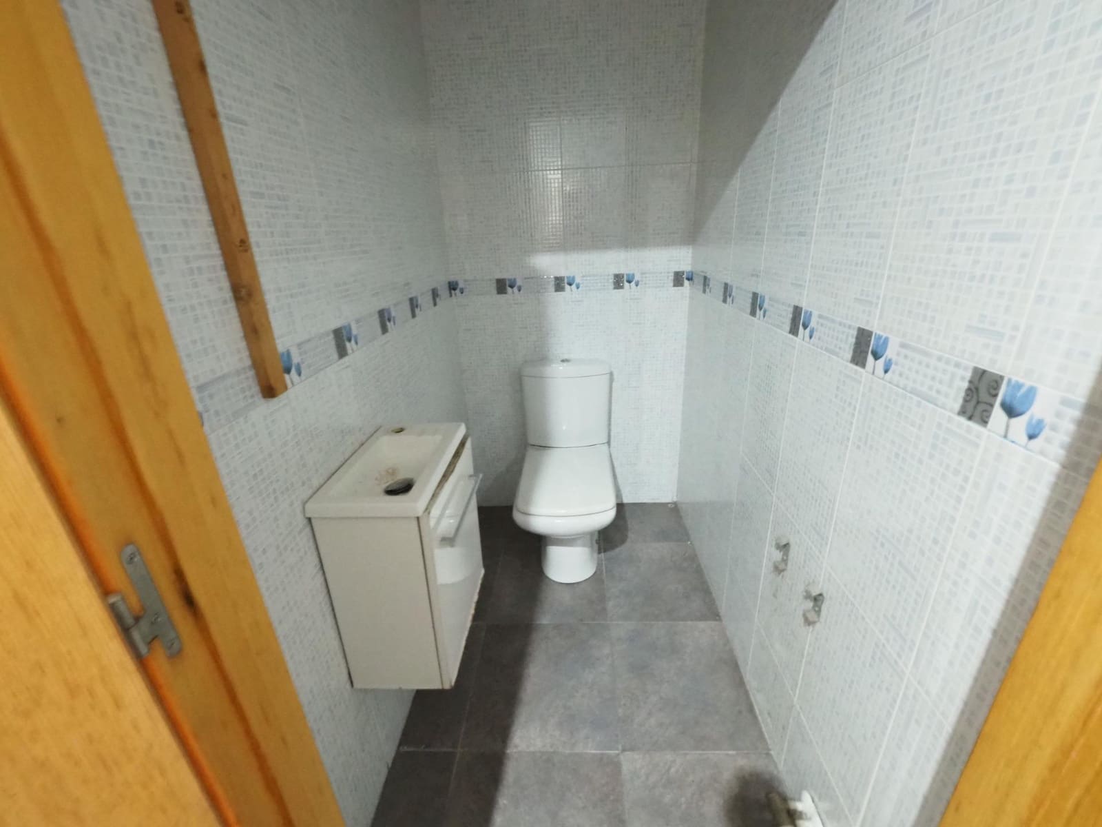 5 chambre Villa/Maison Mitoyenne à vendre à Montmelo avec garage - 460 000 € (Ref: 9908502)