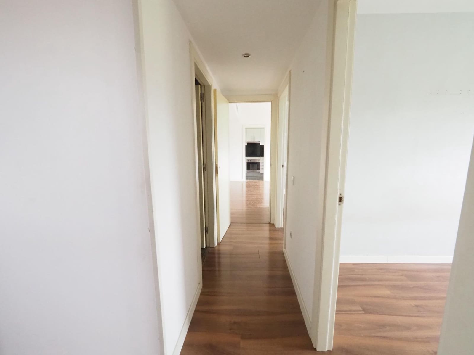 4 chambre Appartement à vendre à Sabadell avec piscine - 297 000 € (Ref: 9908503)