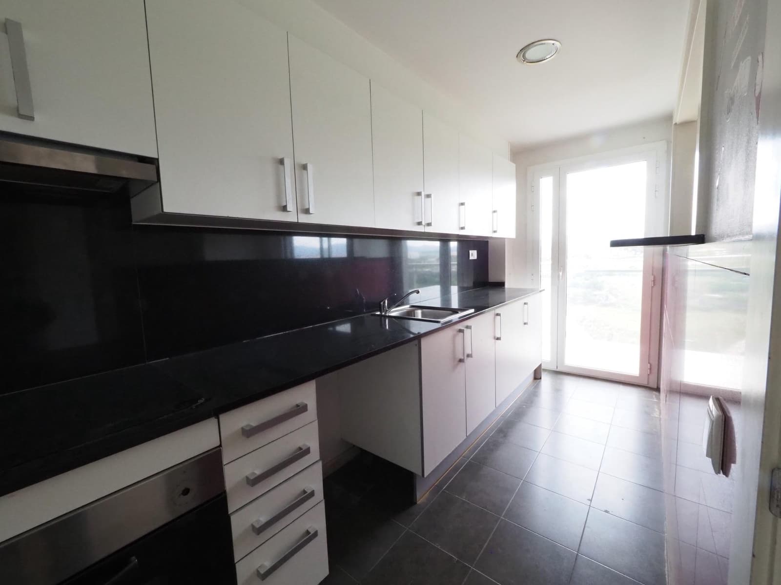 4 chambre Appartement à vendre à Sabadell avec piscine - 297 000 € (Ref: 9908503)
