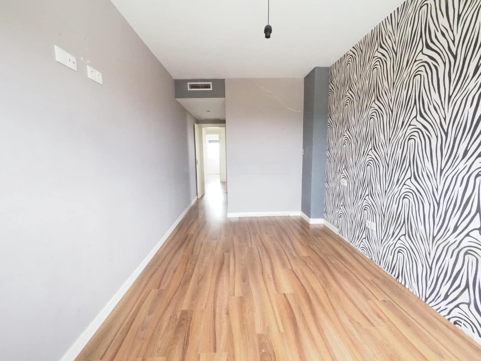 4 chambre Appartement à vendre à Sabadell avec piscine - 297 000 € (Ref: 9908503)
