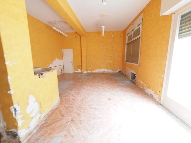 Commercial for sale in Arenys de Munt with garage - € 83,000 (Ref: 9908505)