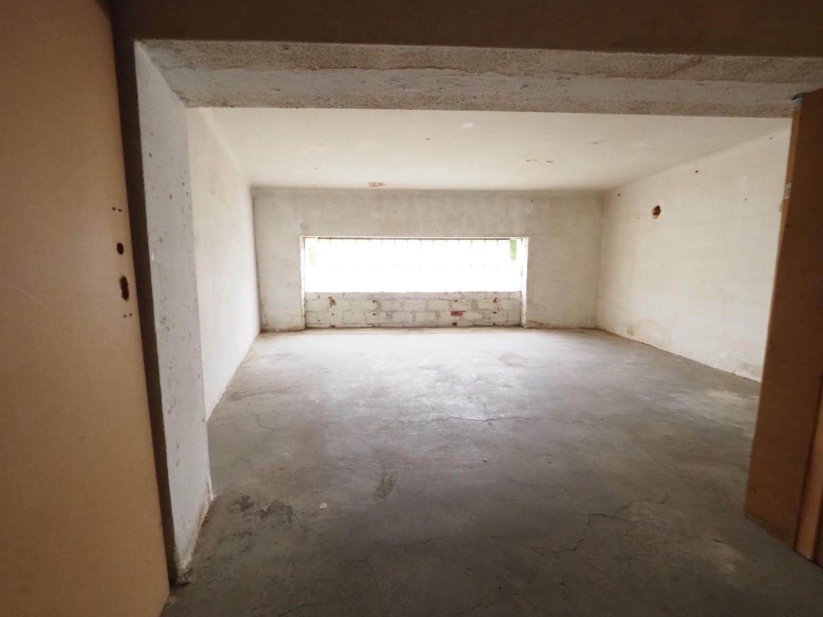 Commercial for sale in Arenys de Munt with garage - € 83,000 (Ref: 9908505)